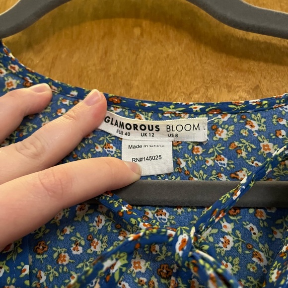 NWOT Glamorous Bloom Floral Dress - Picture 3 of 6